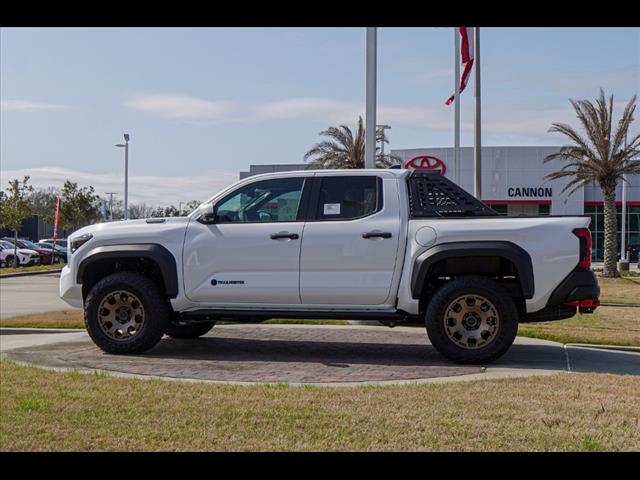 2025 Toyota Tacoma Trailhunter HV