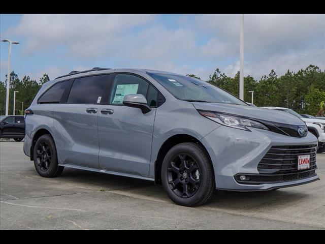 2025 Toyota Sienna Woodland Edition