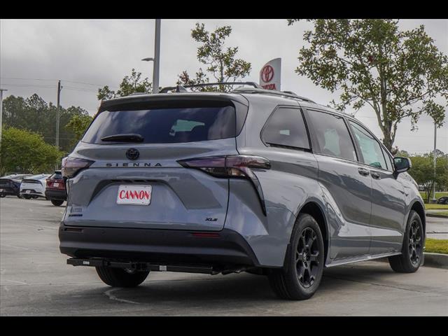 2025 Toyota Sienna Woodland Edition