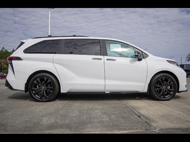2025 Toyota Sienna XSE 7-Passenger