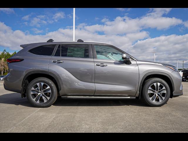 2025 Toyota Highlander Hybrid XLE