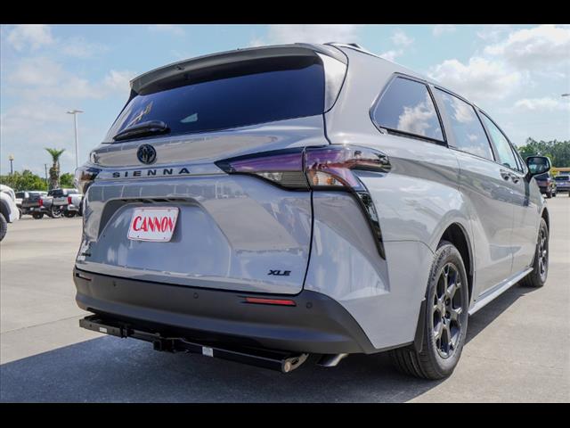 2025 Toyota Sienna Woodland Edition