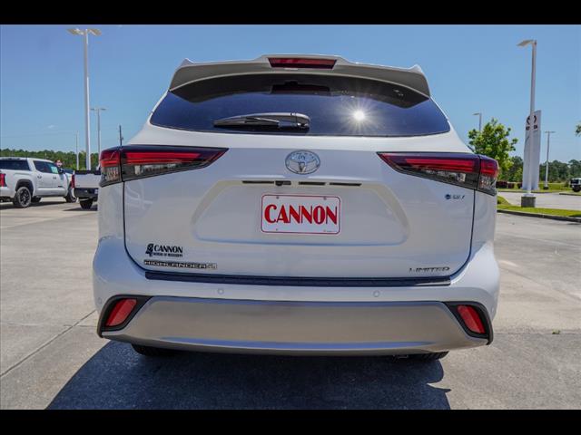 2025 Toyota Highlander Hybrid XLE