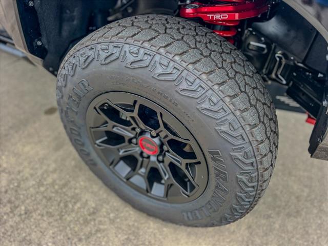 2025 Toyota Tacoma TRD Off-Road HV
