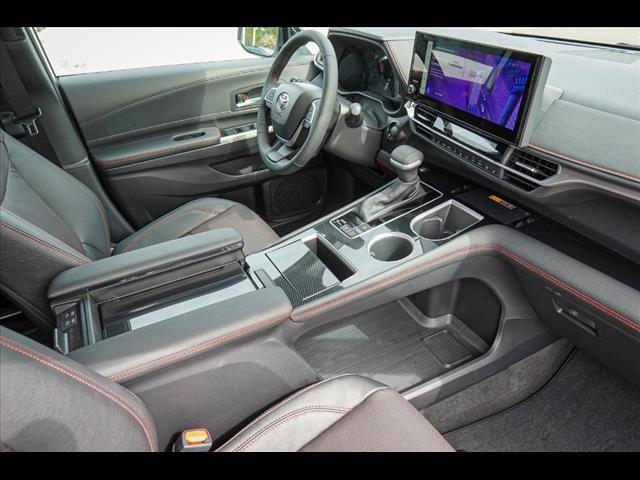2025 Toyota Sienna XSE 7-Passenger
