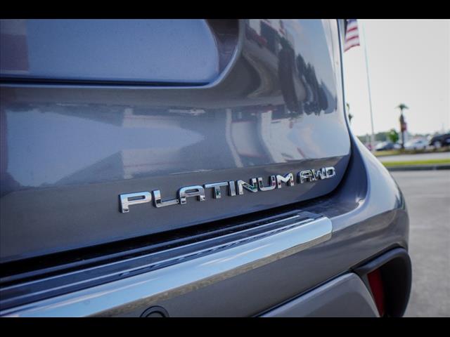2025 Toyota Highlander Platinum