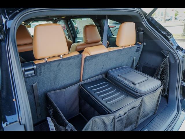 2025 Toyota Highlander Platinum