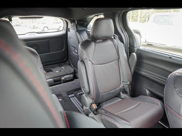 2025 Toyota Sienna XSE 7-Passenger
