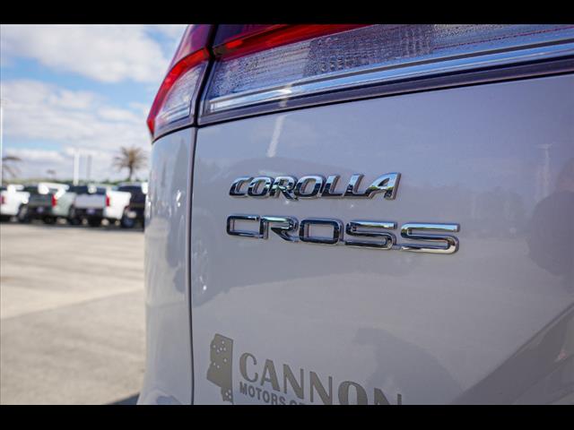 2025 Toyota Corolla Cross LE