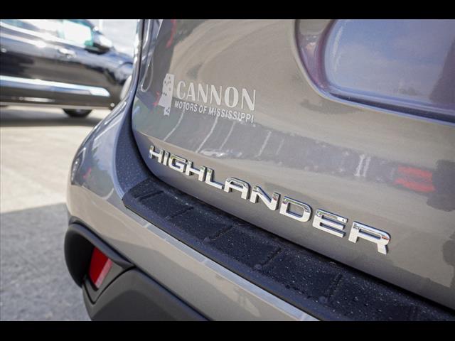 2025 Toyota Highlander Hybrid XLE