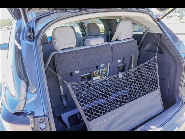 2025 Toyota Sienna LE 8-Passenger