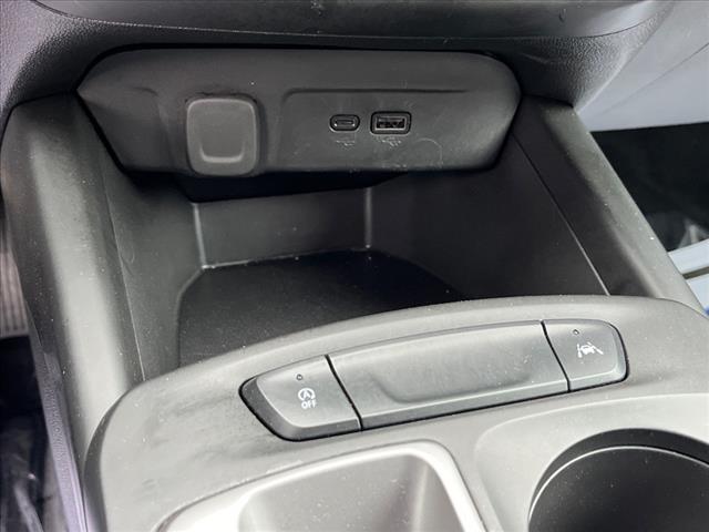 2025 Chevrolet Trax RS