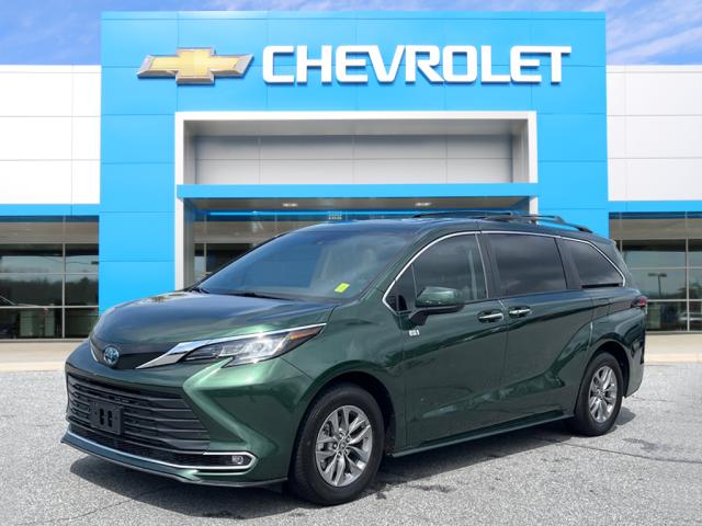 2022 Toyota Sienna XLE