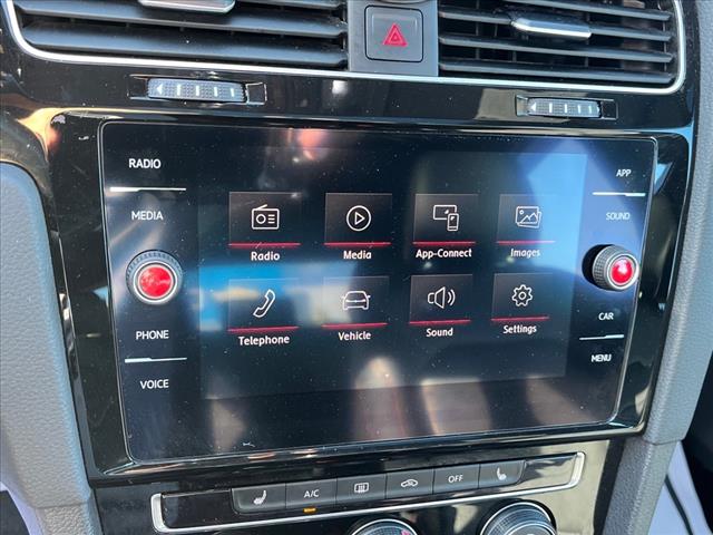 2020 Volkswagen Golf GTI SE