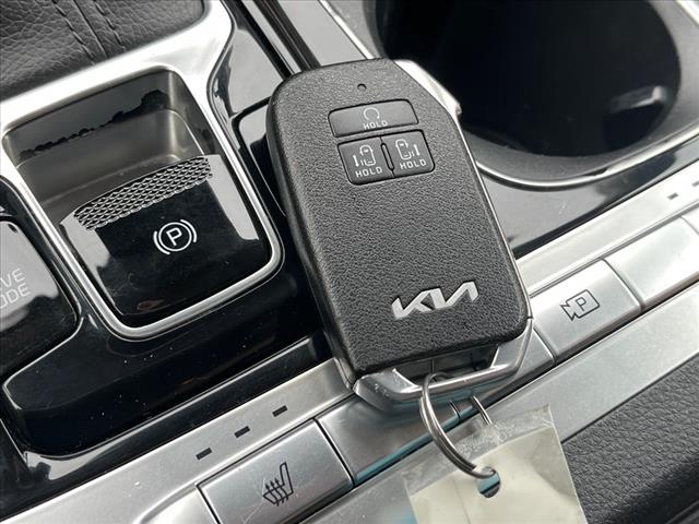 2022 Kia Carnival EX