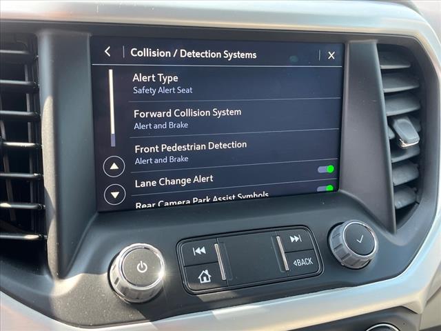 2023 GMC Acadia SLT