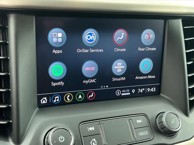 2022 GMC Acadia Denali
