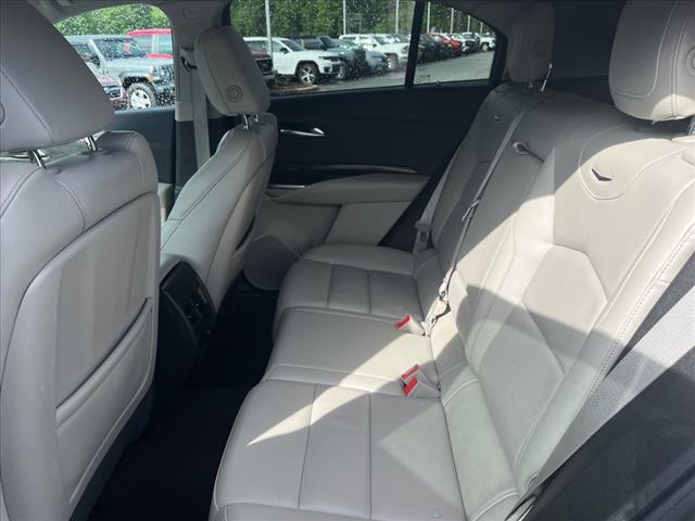 2022 Cadillac XT4 Premium Luxury