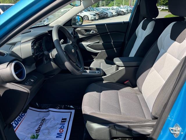 2025 Chevrolet Trax LS