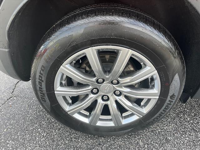 2022 Cadillac XT4 Premium Luxury