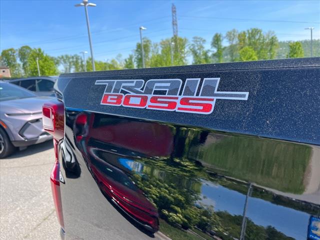 2025 Chevrolet Silverado 1500 Custom Trail Boss