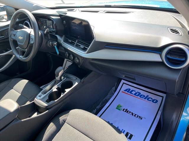 2025 Chevrolet Trax LS