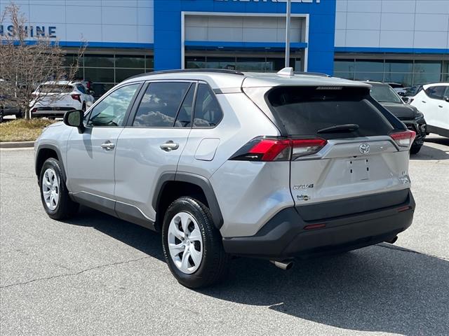 2020 Toyota RAV4 LE