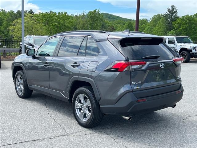 2022 Toyota RAV4 Hybrid LE
