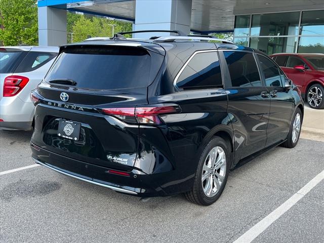 2023 Toyota Sienna Platinum 7 Passenger