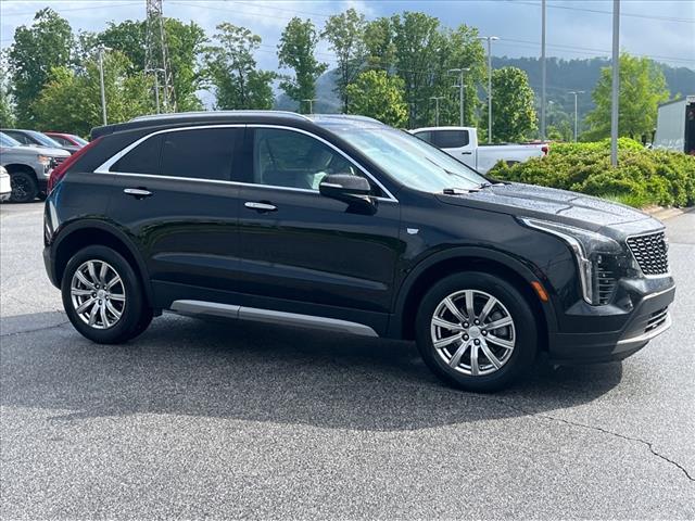 2022 Cadillac XT4 Premium Luxury