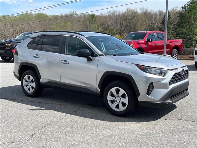 2020 Toyota RAV4 LE