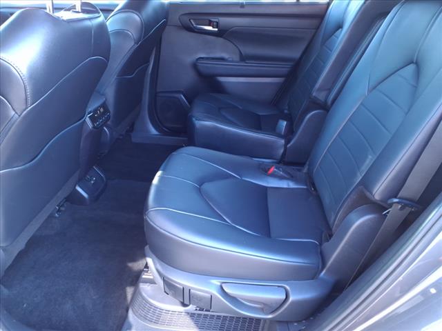2024 Toyota Highlander Hybrid XLE