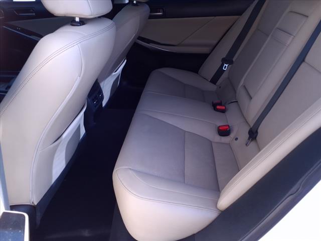 2017 Lexus IS 200t 