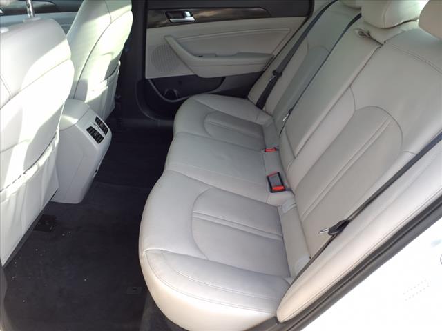 2017 Hyundai SONATA Hybrid Limited