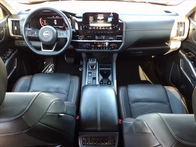 2022 Nissan Pathfinder Platinum