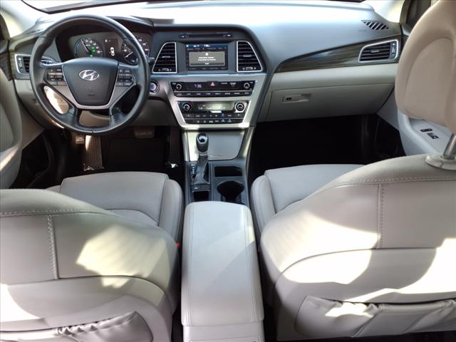 2017 Hyundai SONATA Hybrid Limited