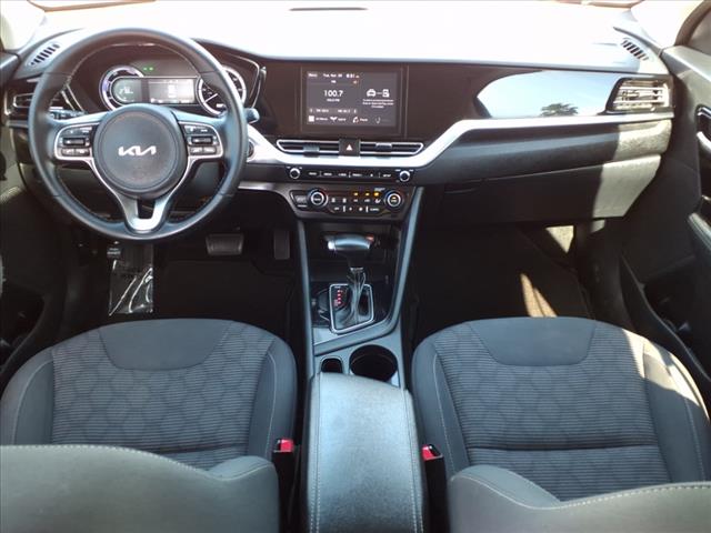 2022 Kia Niro LXS