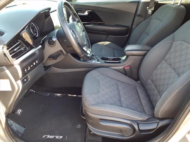 2022 Kia Niro LXS