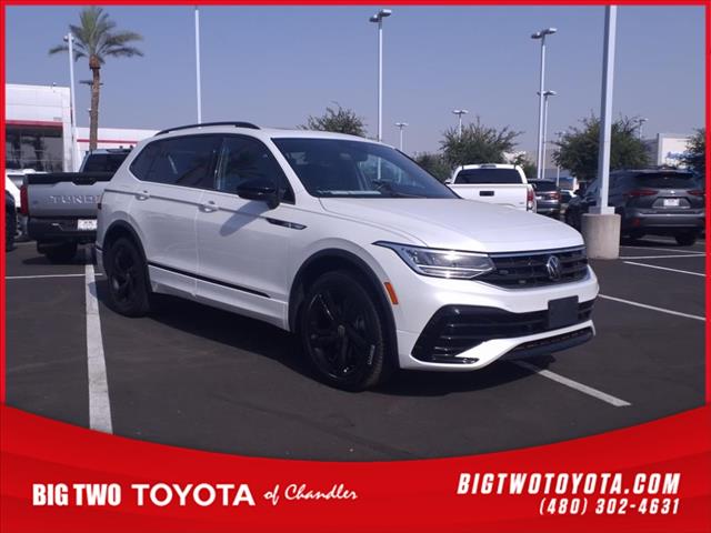 2023 Volkswagen Tiguan SE R-Line Black