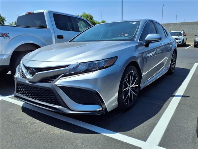2022 Toyota Camry SE