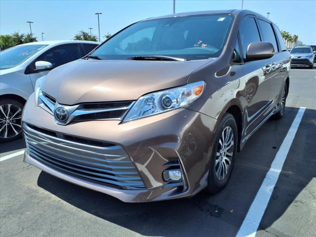 2019 Toyota Sienna XLE 8-Passenger
