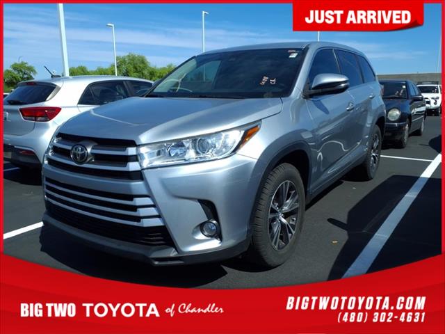 2019 Toyota Highlander 5 DOOR 4X2 SUV