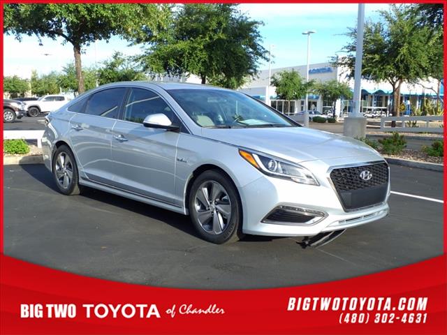 2017 Hyundai SONATA Hybrid Limited