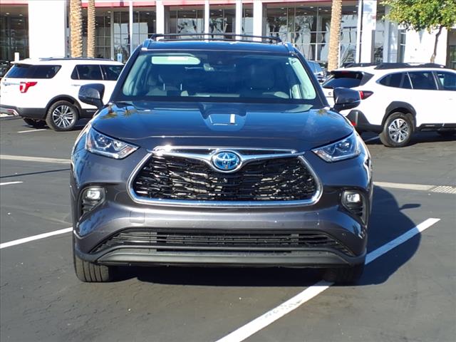 2022 Toyota Highlander Hybrid Limited