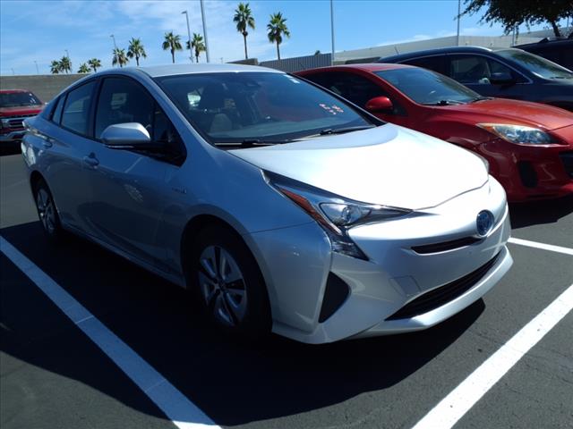 2017 Toyota Prius 5 DOOR FWD HATCHBACK
