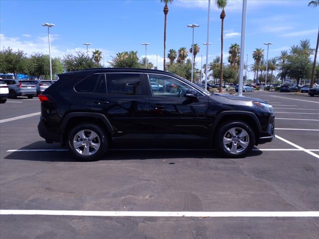 2022 Toyota RAV4 Hybrid XLE