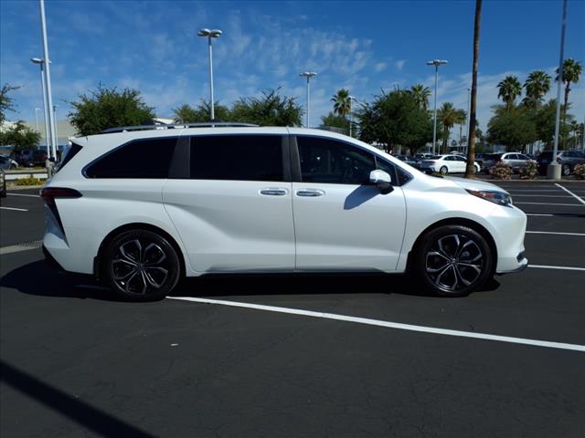 2025 Toyota Sienna Platinum 7-Passenger