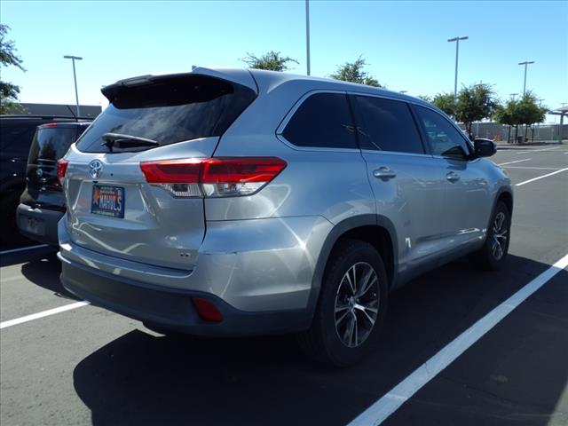 2019 Toyota Highlander 5 DOOR 4X2 SUV