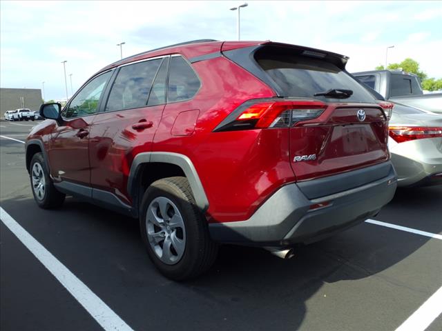 2020 Toyota RAV4 LE