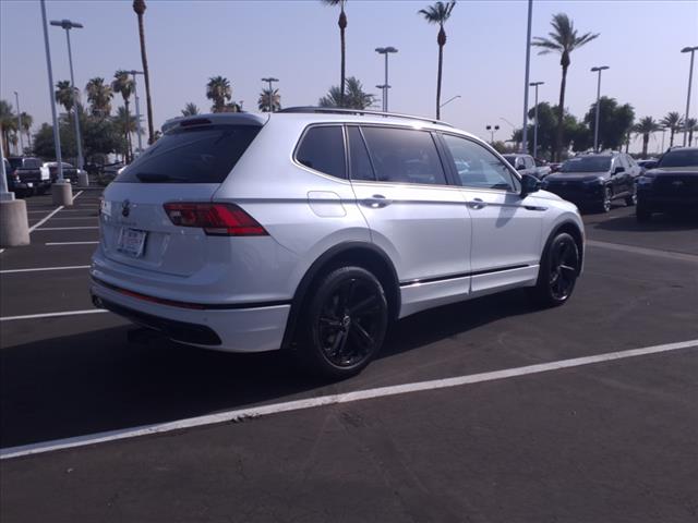 2023 Volkswagen Tiguan SE R-Line Black